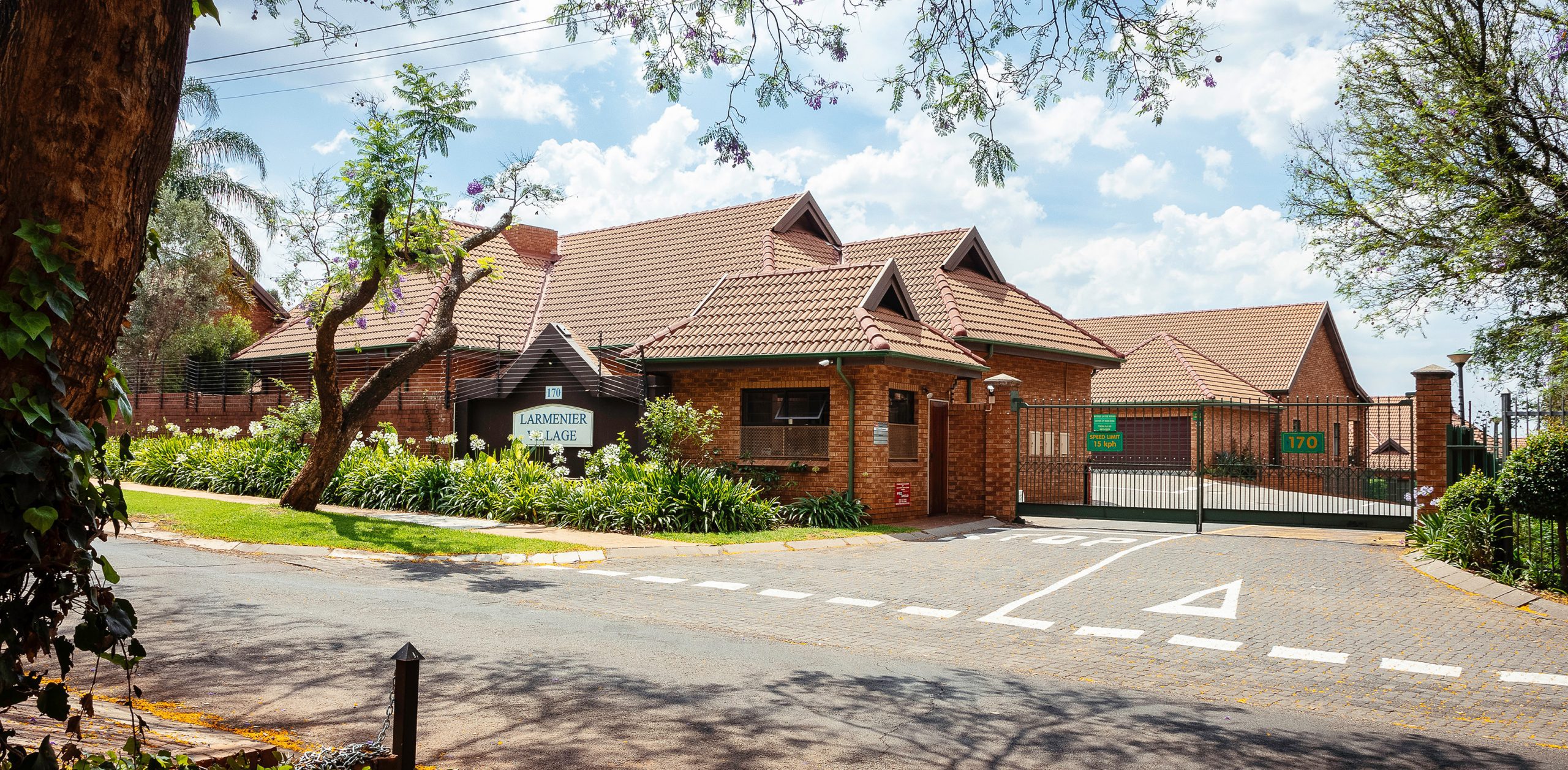 larmenier-village-pretoria-retire-in-style-centrally-located-tranquil